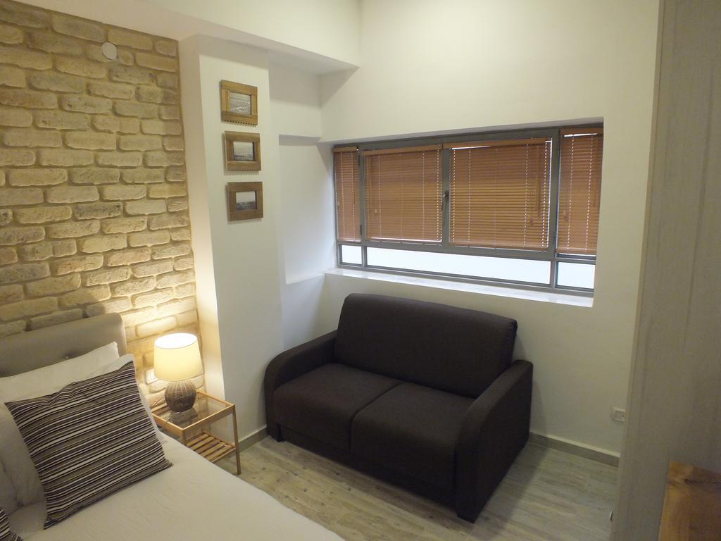 Banker'S Boutique Appartement Haifa Buitenkant foto