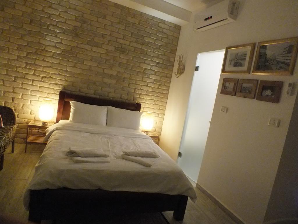 Banker'S Boutique Appartement Haifa Buitenkant foto