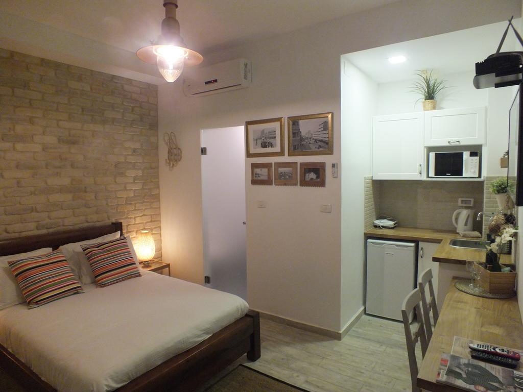Banker'S Boutique Appartement Haifa Kamer foto